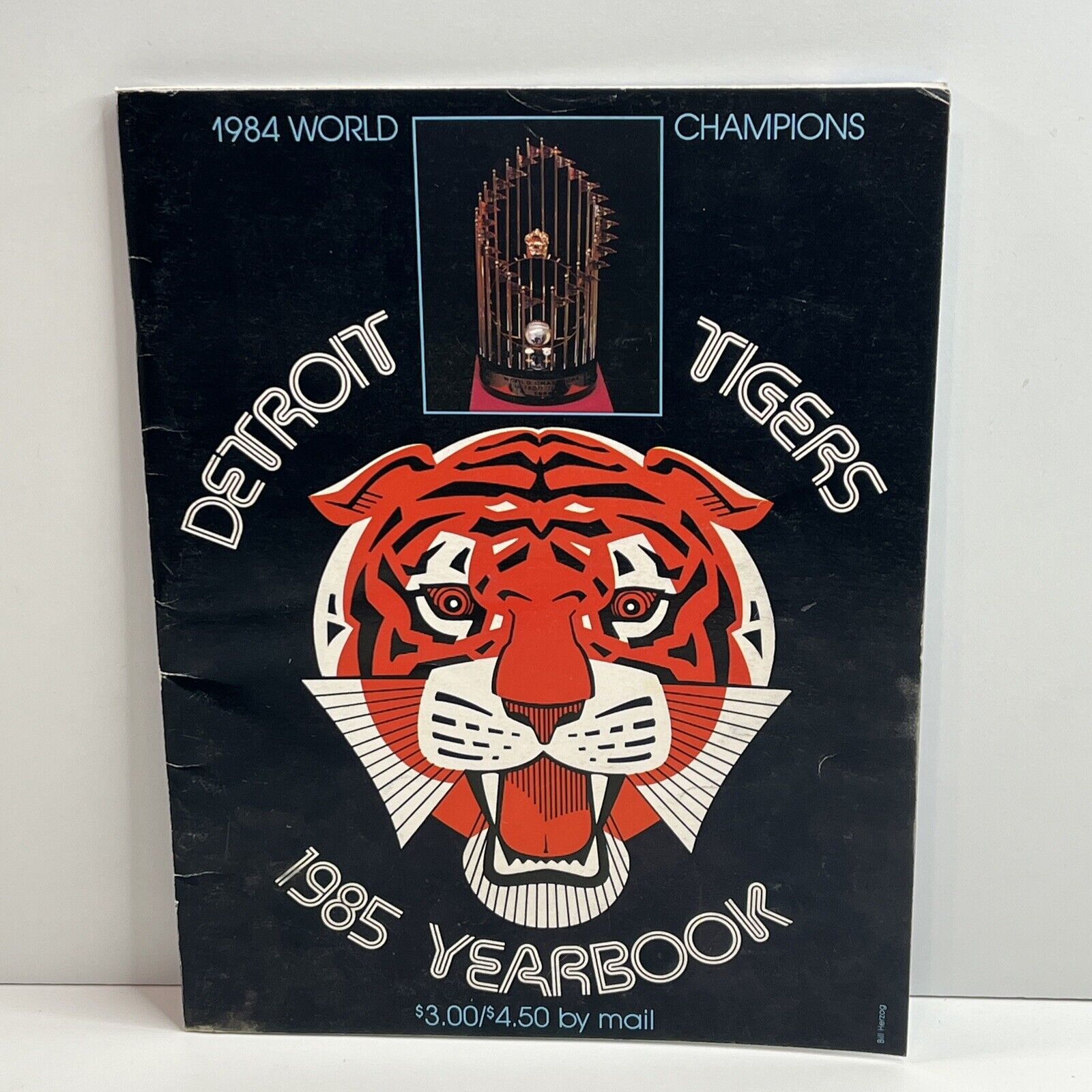 1985 Detroit Tigers Yearbook MLB Champions Magazine with Ticket Stubs