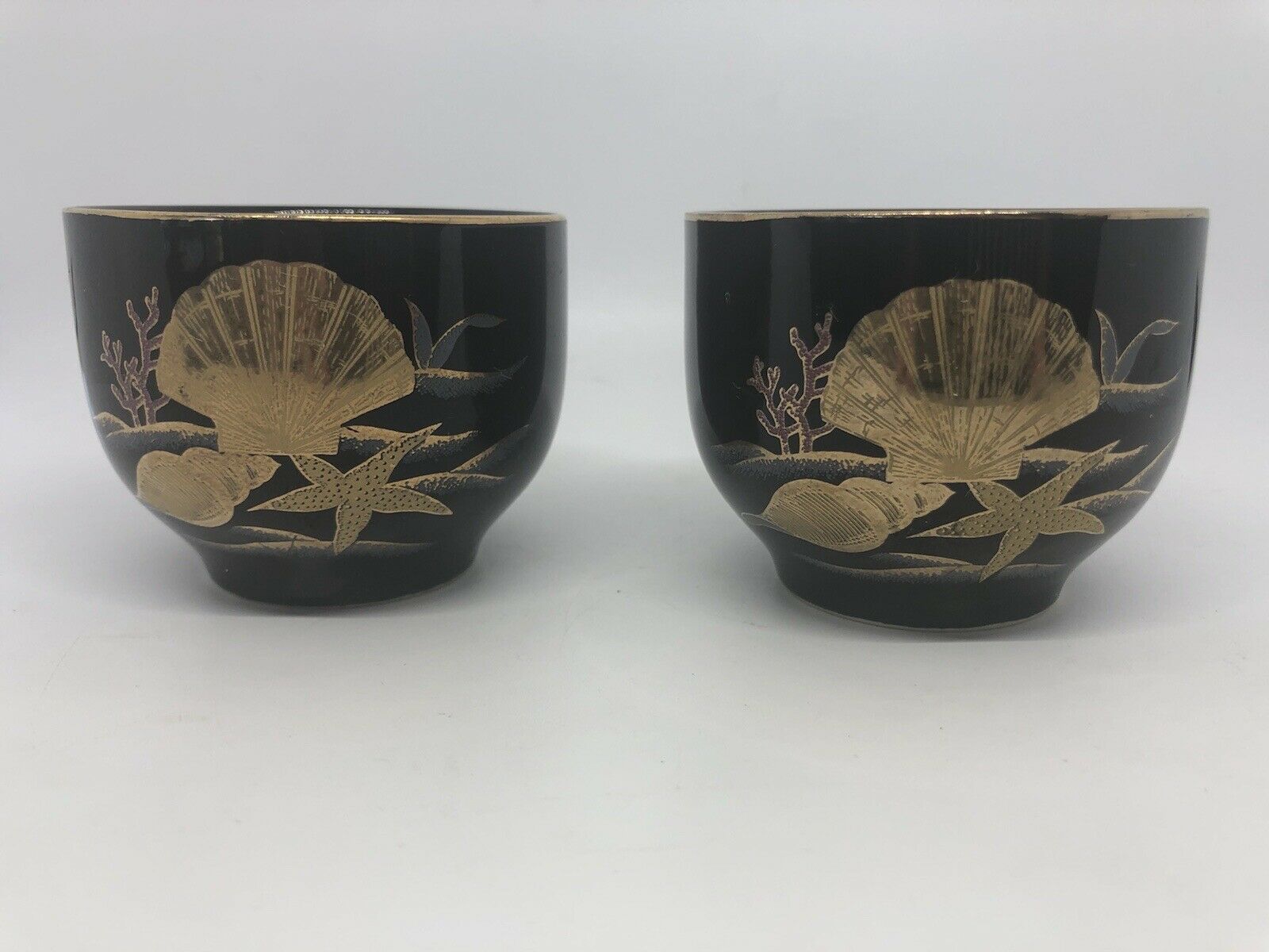 Otagiri Black Lacquer Tea Sake Pair Cups Gold Colored Sea Shells Japan