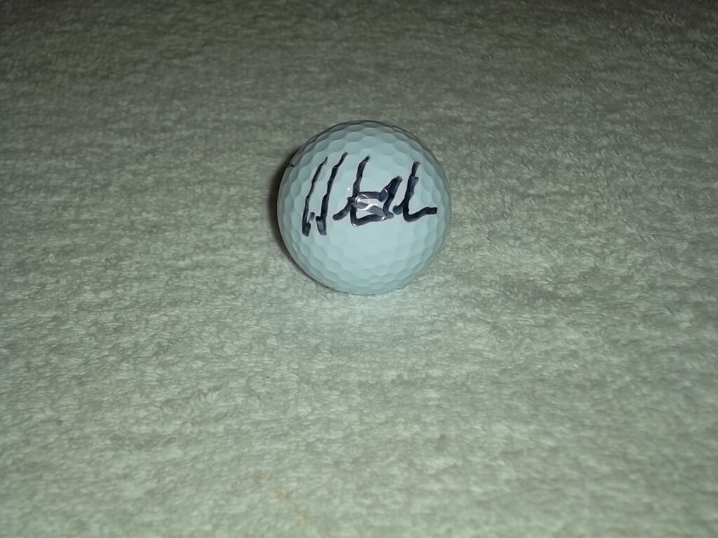 Hunter Mahan Hand Signed Wilson Golf Ball PGA Autograph Signature